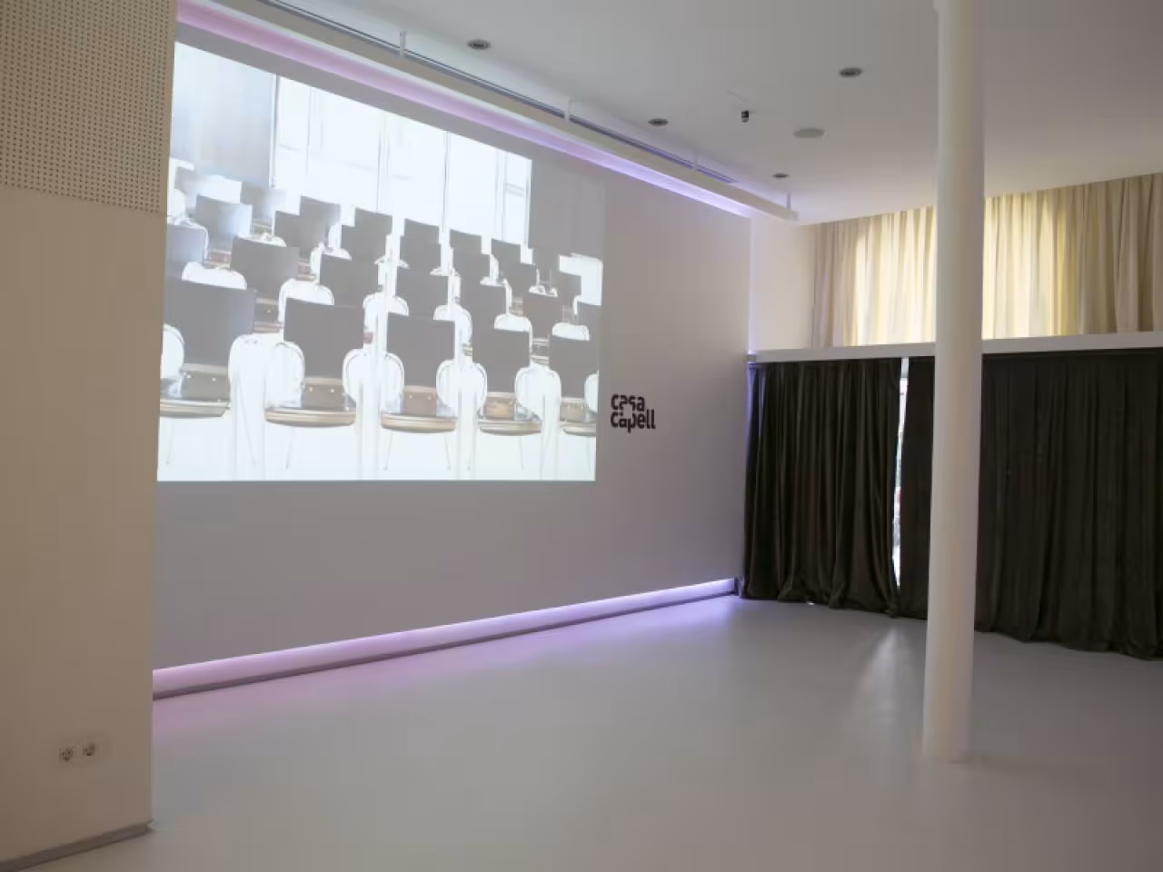 sala-petita-5-900x600.jpg
