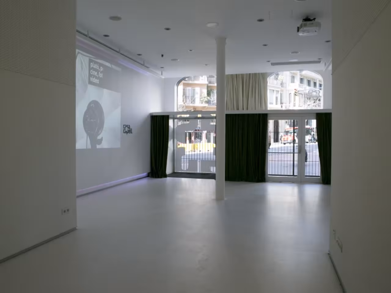 sala-petita-6-900x600.jpg