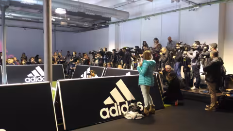 4._roda_de_premsa_adidas_amb_luis_suarez.jpg