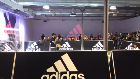 roda_de_premsa_adidas_amb_luis_suarez._desembre_2015_0.jpg
